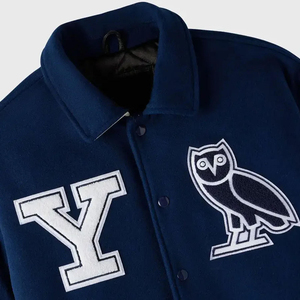 เสื้อแจ็คเก็ตวาร์ซิตี้มหาวิทยาลัย OVO YALE ทำจากขนสัตว์ 100% เสื้อแจ็คเก็ตเบสบอลวาร์ซิตี้ปักลายเสื้อแจ็คเก็ตบอมเบอร์สำหรับนักศึกษา - Product Image 5