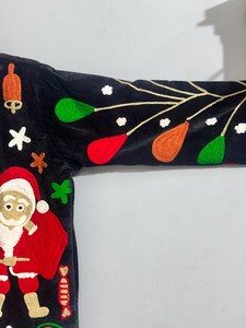 เสื้อแจ็คเก็ตกำมะหยี่ปักลายซูซานีสำหรับคริสต์มาส  งานฝีมือประดับประดาด้วยมรดกทางวัฒนธรรมอันล้ำค่า  เสื้อคลุมสำหรับผู้หญิงในฤดูหนาว ของขวัญคริสต์มาส เสื้อโค้ทกันหนาว เสื้อเบลเซอร์ฤดูหนาว - Product Image 6