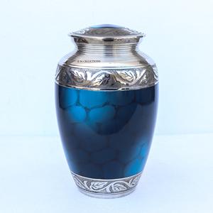 Urnas de Cremación de Latón Premium para Cenizas Humanas, Urna de Latón con Patrón de Nubes Azules Personalizado, Urna de Latón Hecha a Mano para Cenizas de Adultos - Product Image 4