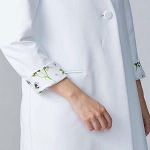 เสื้อกาวน์แพทย์ผ้าใหม่สำหรับโรงพยาบาล ห้องปฏิบัติการทางการแพทย์ เสื้อคลุมแพทย์ชายหญิง เสื้อกาวน์สีขาวสำหรับผู้หญิง บริการ OEM คุณภาพสูงสุด - Product Image 6