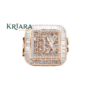 Anillo de Plata 925 con Diamante Cultivado en Laboratorio en Oro Rosa, Corte Baguette, Inicial BX, Lujoso, Unisex, para Uso Diario - Product Image 2