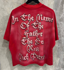 Camiseta Corta de Algodón con Estampado Gráfico Personalizado, Estilo Oversize, Lavado Ácido, con Parches y Costuras Decorativas - Product Image 3