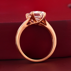 Bague de fiançailles solitaire en diamant de laboratoire taille émeraude 3,02 carats, or jaune 14K et platine, clarté VVS2, sertissage clos - Product Image 3