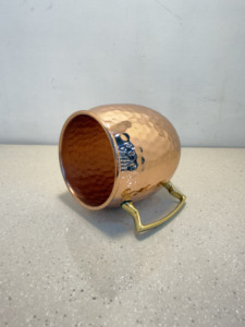 Taza de Cobre Premium Moscow Mule, Hecha a Mano, Martillada, de Cobre Puro, con Asa de Latón, para Cócteles y Bebidas - Product Image 4