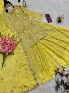 Nouvel ensemble Sharara de créateur pour fête d'été avec dupatta en soie Chinon, infroissable, séchage rapide, réversible, longueur genou, style indien pakistanais - Product Image 4