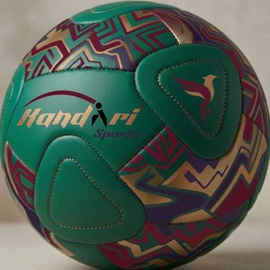 KANDARI SPORTS Ballon de football pliable 12 panneaux Pro léger de haute qualité pour entraînement et matchs en intérieur/extérieur Taille 5 - Product Image 2