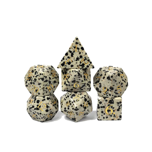 Dés en pierre de haute qualité, jaspe dalmatien, cristal naturel, pierres de guérison Reiki, pierres gravées, ensemble de dés personnalisés, cristal Viking. - Product Image 1