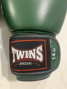 Gants d'entraînement et de sparring professionnels pour adultes, en cuir respirant vert foncé de haute qualité, avec fermeture Velcro, design personnalisé - Product Image 6