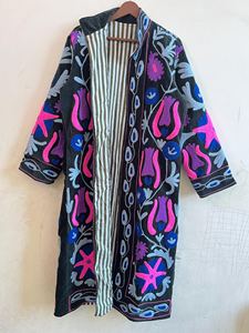 ชุดคลุมกำมะหยี่ผ้าฝ้ายพิมพ์ลายดอกไม้แบบซูซานี แขนสามส่วน ปิดด้วยเชือกผูก เนื้อผ้านุ่ม ระบายอากาศได้ดี ของขวัญสำหรับเธอ ความยาวเต็มตัว - Product Image 3