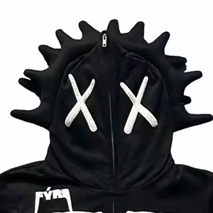 Sudadera con capucha de invierno con cremallera y gráfico gótico de huesos de Twin City, con forro polar grueso y detalles de huesos en las mangas - Product Image 3