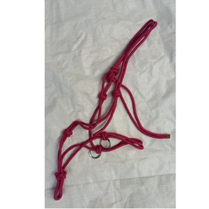 Harnais professionnel pour cheval avec 2 anneaux et corde de trelage, idéal pour l'écurie et le champ, équipement équestre - Product Image 4