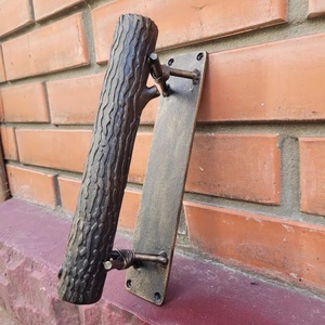 Manija de hierro forjado para puerta, fácil de instalar, textura grabada de corteza de árbol, estilo tradicional, accesorio para puerta/portón. - Product Image 3