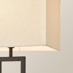 Lámpara de Mesa Metálica Monarch Frame con Pantalla Rectangular de Lino, Base Geométrica Abierta, Acabado Duradero, Iluminación Ambiental Cálida - Product Image 5