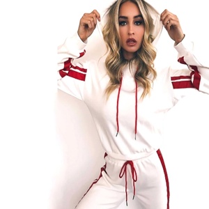 ชุดวอร์มแบบสวมศีรษะสำหรับผู้หญิง,ชุดวอร์มฝึกซ้อมวิ่งสีแดงลายทางสีขาวโลโก้ได้ตามต้องการปี2022 - Product Image 4