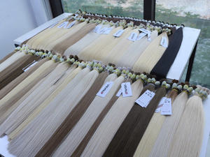 Extensiones de cabello humano crudo vietnamita alineado recto Natural sin enredos de 32 pulgadas de calidad superior Color claro a granel - Product Image 5