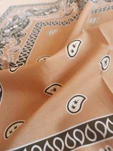 Bandana personnalisée en toile 100 % coton, imprimée sur mesure, carrée de 22 pouces, haute qualité, unisexe, streetwear, écologique, vente en gros - Product Image 5