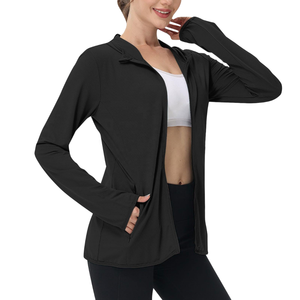 Chaqueta Deportiva Negra con Capucha y Cremallera para Mujer, Protección UPF50+ Anti-UV, Manga Larga, Color Sólido, Poliéster, con Bolsillos - Product Image 1