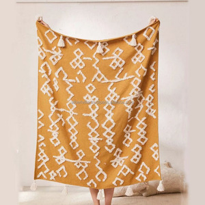 Plaid Bohème de Luxe Lavable et Écologique 100% Coton Chaud et Confortable avec Pompons Tissés Couleur et Taille Personnalisables Toutes Saisons - Product Image 5