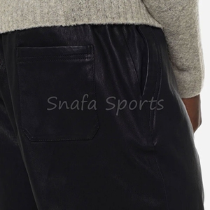 กางเกงขาสั้นหนังผู้ชายสำหรับฤดูร้อนและสวมใส่ต่อสู้ แฟชั่นใหม่ กางเกงขาสั้นลำลองผู้ชาย หนังแท้ 100% - Product Image 5