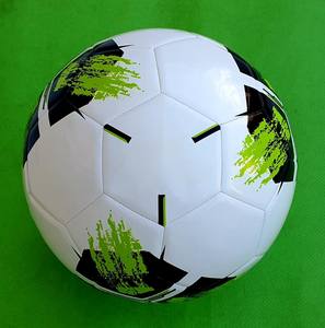 Balón de fútbol tamaño 5, balón de fútbol barato, nuevo diseño, mejor fabricación, balón de fútbol para exteriores, ecológico y duradero - Product Image 5