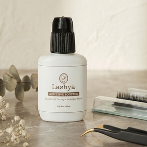 [Lashya] กาวติดขนตาแบบเพิ่มประสิทธิภาพ 15 มล. กลิ่นน้อย ติดทนนาน สำหรับขนตาวอลลุ่มและขนตาแบบคลาสสิก - Product Image 3