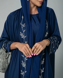 Conjunto de Abaya Azul Marino de Lujo con Bordado y Frente Abierto, con Vestido Interior |   Vestidos Elegantes para la Noche y para el Eid, Ropa Modesta - Product Image 6