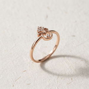 Bague ouverte classique en or rose pour femme, style minimaliste géométrique avec accent de diamant, certifiée IGI - Product Image 2