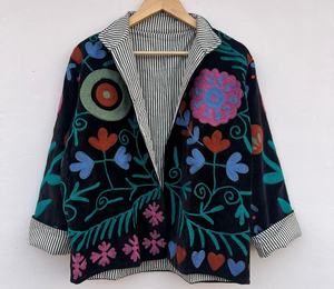 Chaqueta Bomber Corta de Terciopelo Marrón, Bordada con Diseño Suzani, Acolchada, Transpirable, Ecológica, Hecha a Mano, Estilo Bohemio, para Otoño e Invierno - Product Image 1