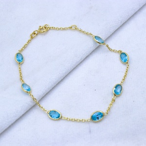 Pulsera de Plata de Ley 925 al por Mayor, Chapada en Oro Amarillo, con Topacio Azul Natural Ovalado Engastado en Bisel, Joyas Memoria - Product Image 1