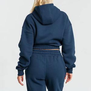 Sudadera Corta de Invierno para Mujer OEM, Color Verde Menta Claro, Estilo Casual, Tie Dye, con Estampado de Letras en la Parte Delantera y Dobladillo Deshilachado - Product Image 5