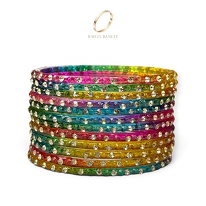 Bracelets multicolores tendance en perles de verre arc-en-ciel du Cachemire pour femmes, pour les mariages et les occasions festives, à prix de gros - Product Image 4
