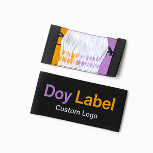 Étiquettes tissées pliées personnalisées OEM 2026 à bas prix avec logo de marque pour vêtements - Product Image 3