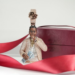 จี้โมอิสซาไนต์ รูปทรงสามมิติเคลือบเงา VVS ประดับเพชรแบบ Iced Out ชุบทอง เงินแท้ 925 สไตล์ฮิปฮอป แบบสั่งทำ - Product Image 1