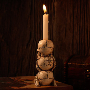 Support de bougie vintage en forme de crâne - Décoration de table gothique pour Halloween et accessoires de présentation pour bar - Accessoires effrayants pour photomaton et maison hantée - Product Image 5