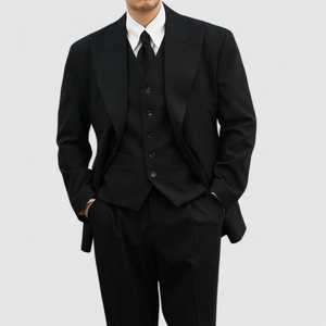 Costume 3 pièces noir tendance pour homme : Blazer, gilet et pantalon ajusté - Product Image 5