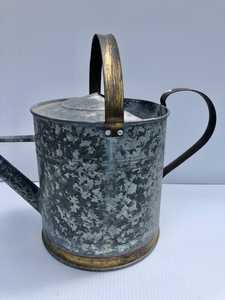 Arrosoir durable, outil de jardinage moderne pour l'intérieur et l'extérieur, en zinc galvanisé. - Product Image 6