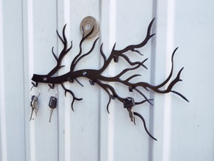 Spooky Tree Design Metal <b>Wall</b> Mounted Key Holder <b>Rack</b> For Entryway Storage And Home Decor Halloween Inspired <b>Wall</b> <b>Hook</b> - Product Image 3