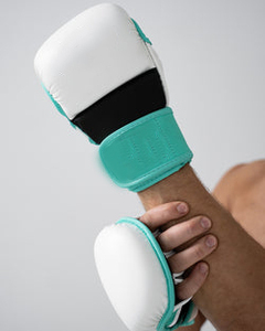Gants de sparring en gros, très demandés, personnalisés, professionnels, pour entraînement MMA, boxe et arts martiaux mixtes - Product Image 4