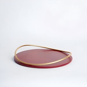 Bandeja de Metal para Servir Alimentos y Bebidas con Base de Resina Decorativa para Hoteles y Restaurantes de Diseño de Lujo, a un Precio Razonable en India - Product Image 1