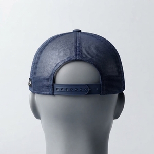Gorra Trucker Gris para Hombre, con Letras Bordadas Personalizadas, Malla Trasera, Ajustable, Estilo Urbano - Product Image 4