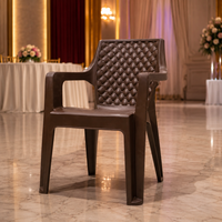 Fauteuil de salon moderne en plastique éco-responsable Sumo Lotus Diamond, personnalisable, de marque indienne.