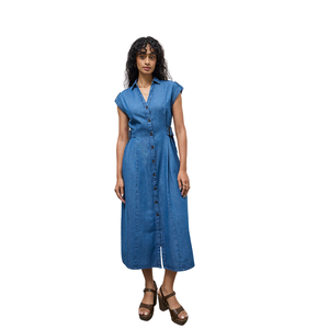 Robe longue en jean pour femmes, boutonnée, décontractée, en coton, fabrication OEM ODM, vente en gros, fournisseur d'usine - Product Image 3