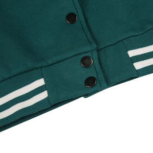 Chaqueta Universitaria de Béisbol con Logotipo Personalizado para Mujer, Chaquetas Universitarias de Invierno de Alta Calidad, Transpirables y de Satén - Product Image 2