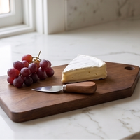 Planche à découper en teck en forme de maison unique, antibactérienne, durable, asymétrique, écologique, pour charcuterie