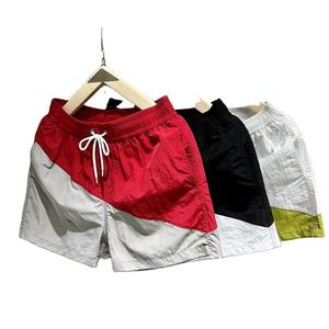 Shorts de sport personnalisés pour hommes grandes tailles - Gris décontracté 100% polyester anti-plis avec cordon de serrage séchage rapide respirant logo OEM à la taille - Product Image 3