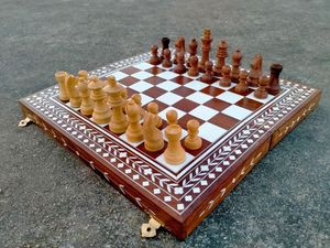 Juego de Ajedrez de Lujo Hecho a Mano con Tablero de Resina y Madera Natural con Diseño de Río, Tablero de Ajedrez Decorativo Personalizado para el Hogar - Product Image 6