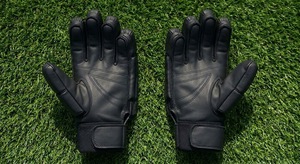 Proveedor de Guantes de Bateo de Críquet para Producción en Masa con Servicio OEM de Marca Privada, Fabricación de Logotipos Personalizados para Distribuidores - Product Image 4
