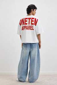 เสื้อยืดโอเวอร์ไซส์สีขาวแขนสั้นสำหรับผู้ชาย ONETEN APPAREL ผ้าคอตตอนเจอร์ซีย์ ทรงโอ-เนค ระบายอากาศได้ดี สไตล์สตรีทลำลอง น้ำหนัก 320 กรัม - Product Image 1