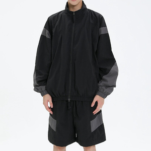 Survêtement coupe-vent en nylon Ripstop personnalisé avec capuche réglable et impression sérigraphiée, idéal pour les programmes de vêtements d'équipe - Product Image 4
