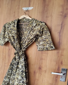 Kimono Romántico de Algodón con Estampado Floral Hecho a Mano, Ropa de Dormir Transpirable de Manga Larga para Mujer, para Usar en Todas las Estaciones - Product Image 5